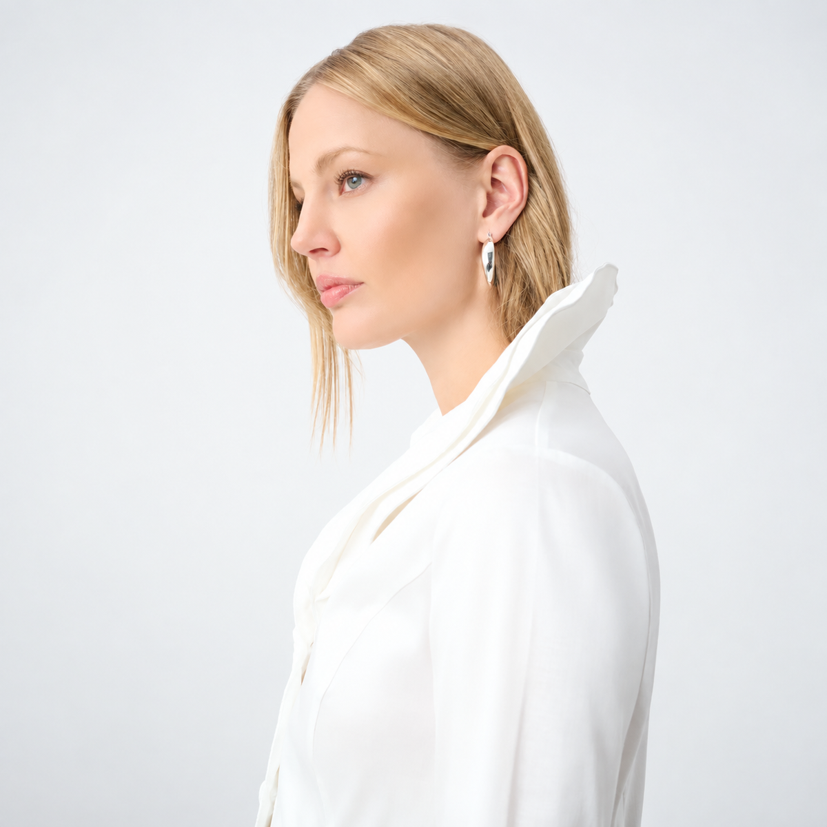 Joseph Ribkoff 264719 Vanilla blouse, collar detail